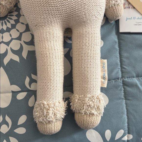 Cuddle + Kind Regular 20” Lucas the Llama hand knit doll - Picture 4 of 6